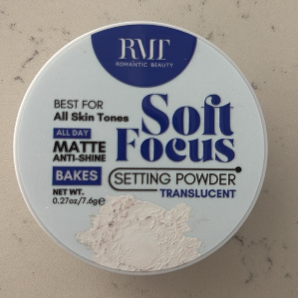 Soft Focus Setting Powder - Matte Finish - Picture 2 of 2